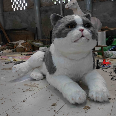 Levensgrote realistische animatronic kat, interactieve pratende mooie kat