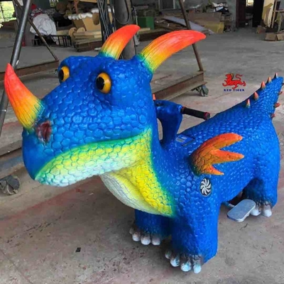 Geld verdienen met animatronic-ritten, realistische dino-rit met levend brullend geluid