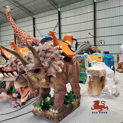 Indoor Animatronic Triceratops Ride On Dinosaur Aangepaste maat