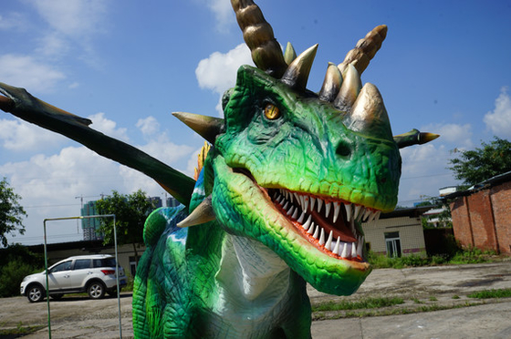 Pretpark Live Show Real Looking Dinosaurs