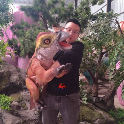 Goede prijs. Vermaakparkproducten Robotic Animatronics Baby Realistische Iguanodonte Puppet online
