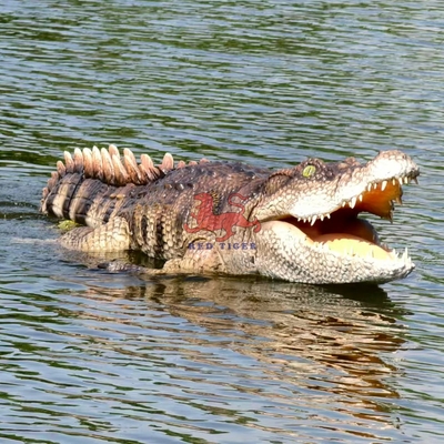 Nieuwe Realistische Animatronische Op Afstand Bestuurbare Zwemmende Robot Krokodil